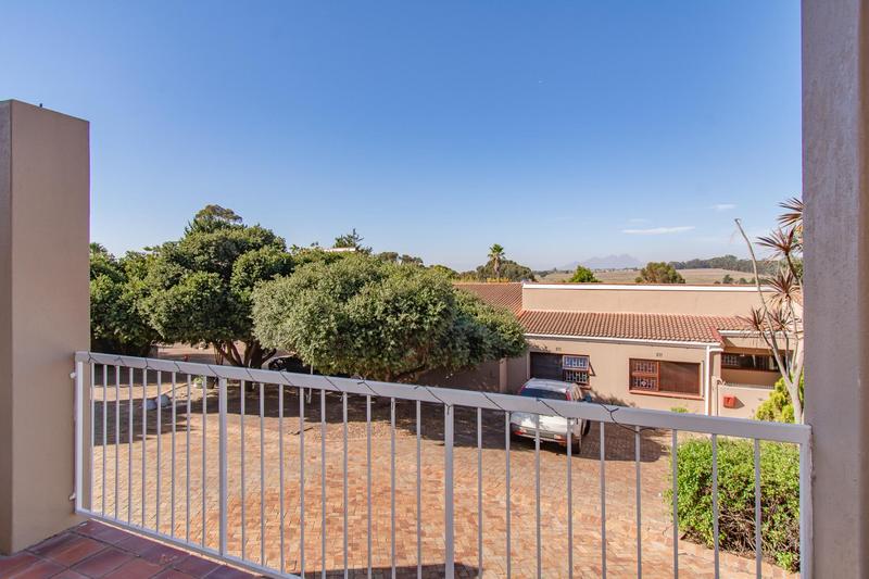 To Let 3 Bedroom Property for Rent in Sonstraal Heights Western Cape